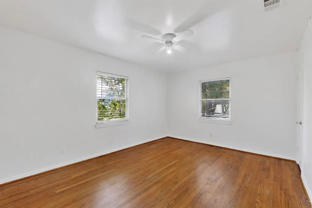 2912 Shadow Wood Drive