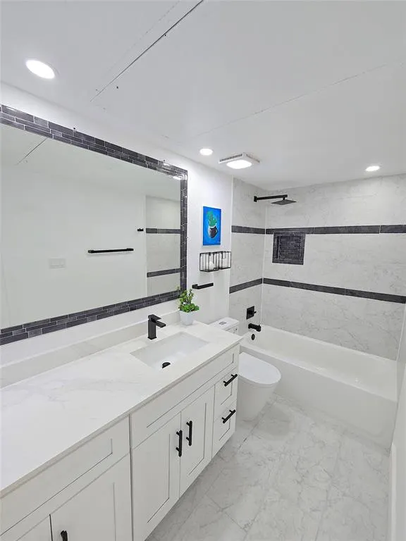 7126 Holly Hill Drive, #311