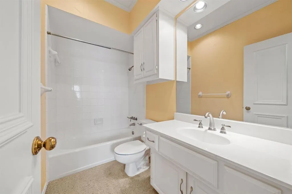 4743 Holly Tree Drive