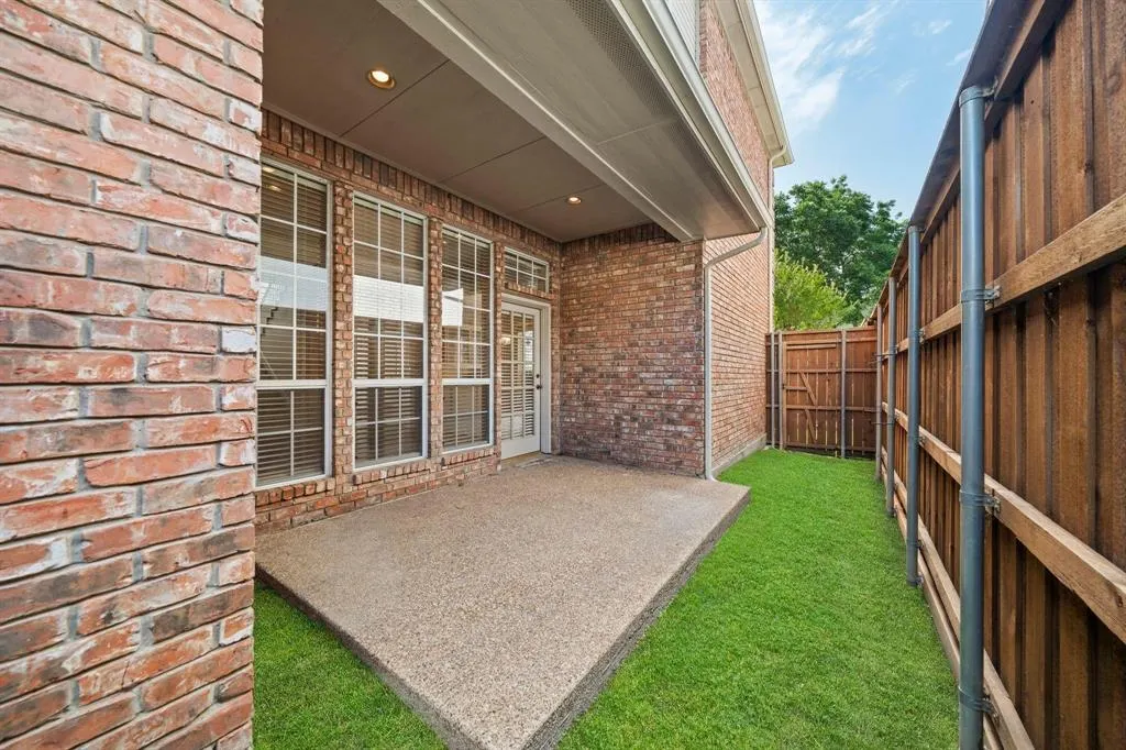 4743 Holly Tree Drive