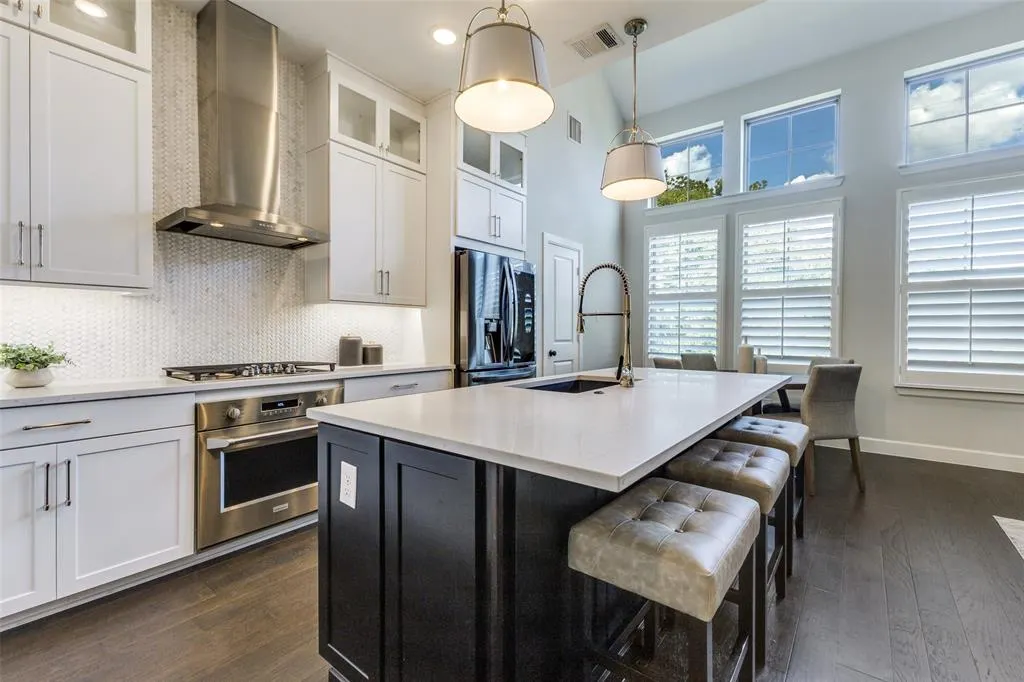 5184 Brickellia Drive