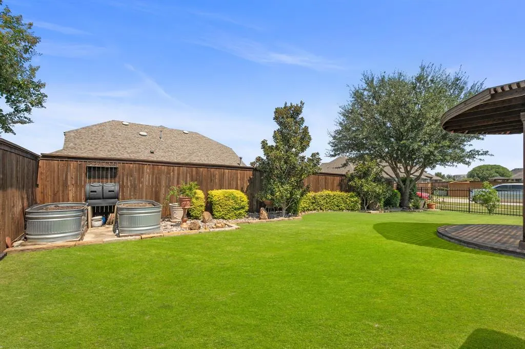 813 Allbright Road