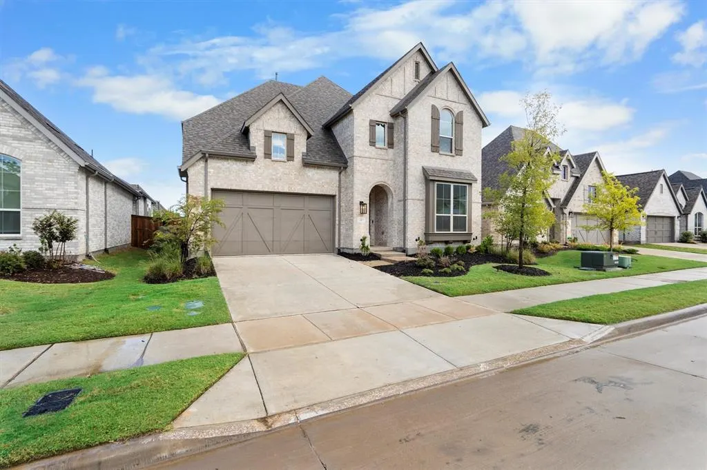 3101 Peartree Lane