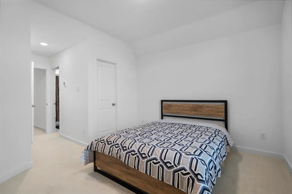 3101 Peartree Lane