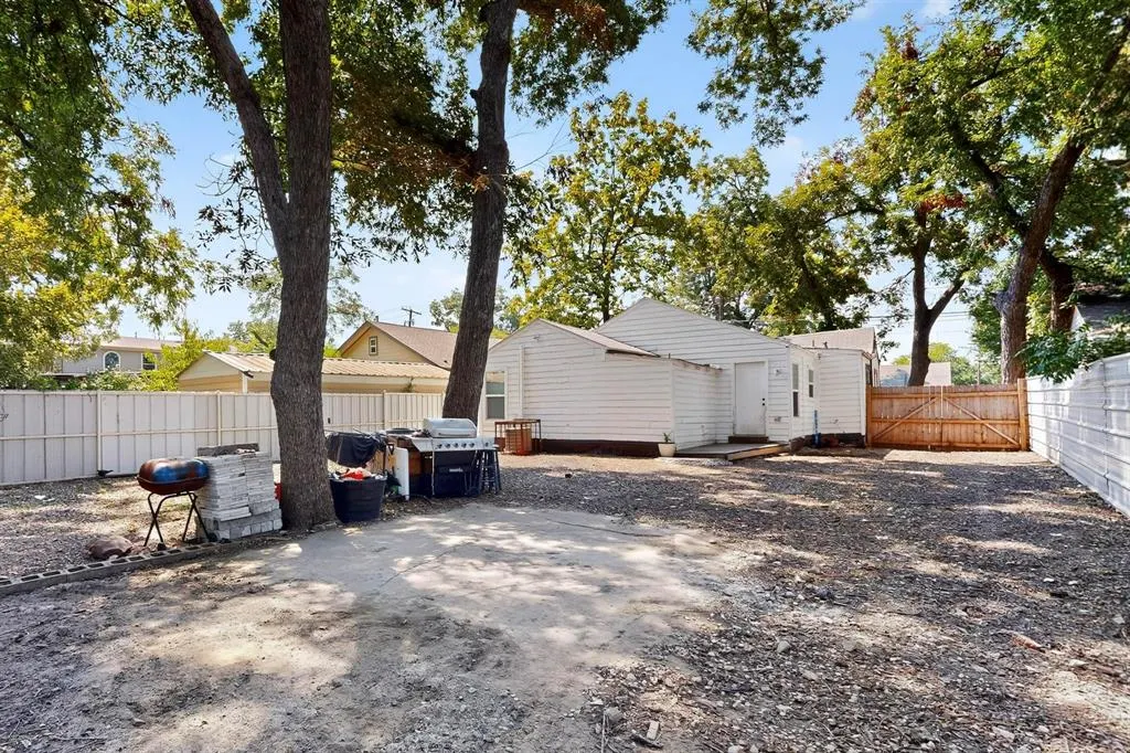 4408 Lawnview Avenue