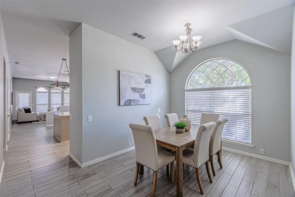 2621 Ozark Cove