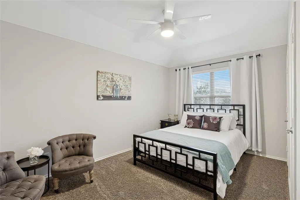 424 Roger Graves Circle