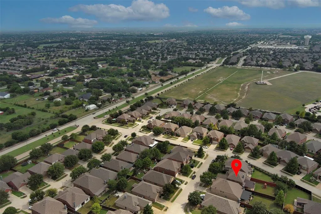 424 Roger Graves Circle