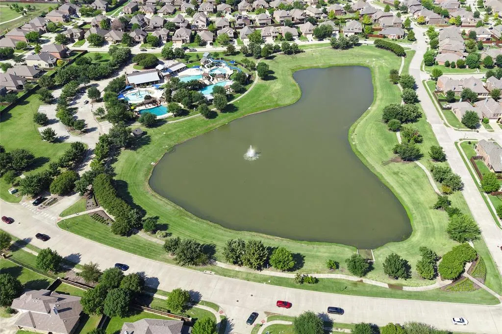 424 Roger Graves Circle