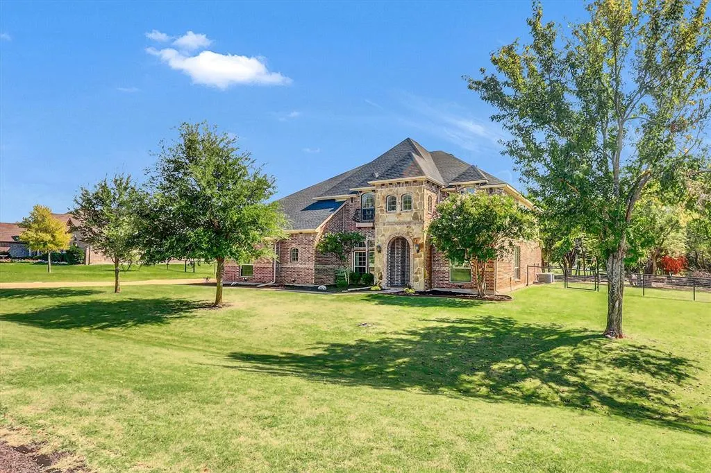 2757 Oakwood Drive