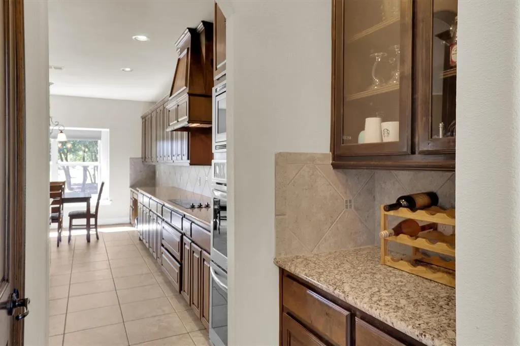 2757 Oakwood Drive