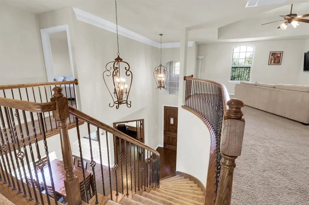 2757 Oakwood Drive