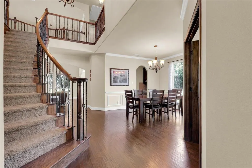2757 Oakwood Drive