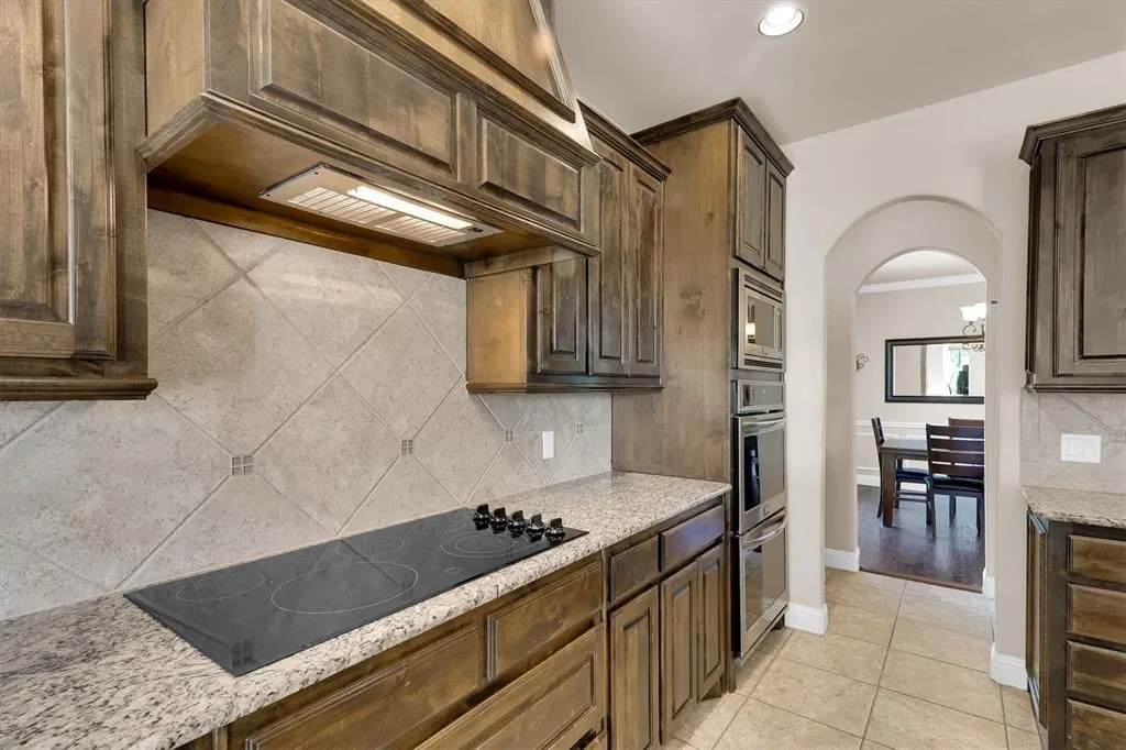 2757 Oakwood Drive