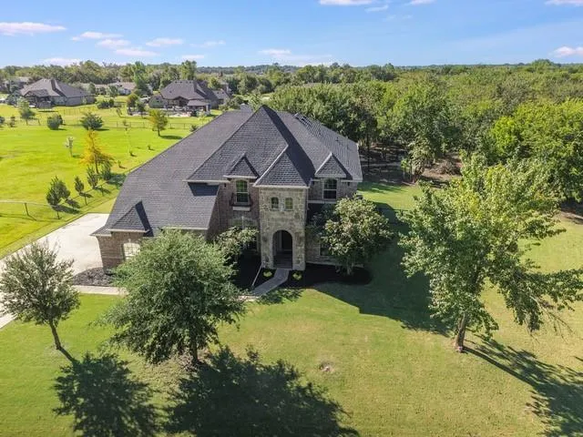 2757 Oakwood Drive