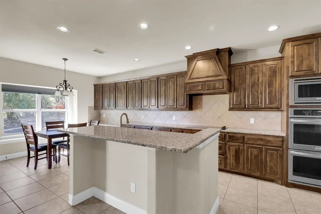 2757 Oakwood Drive