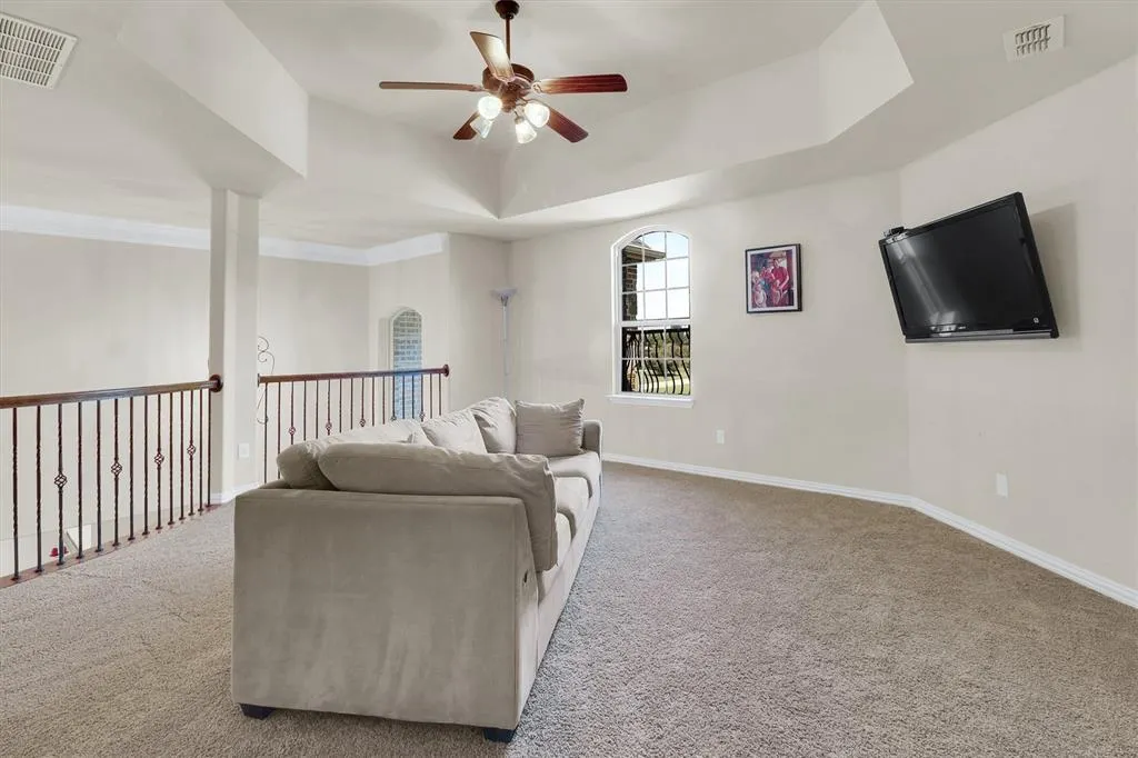 2757 Oakwood Drive
