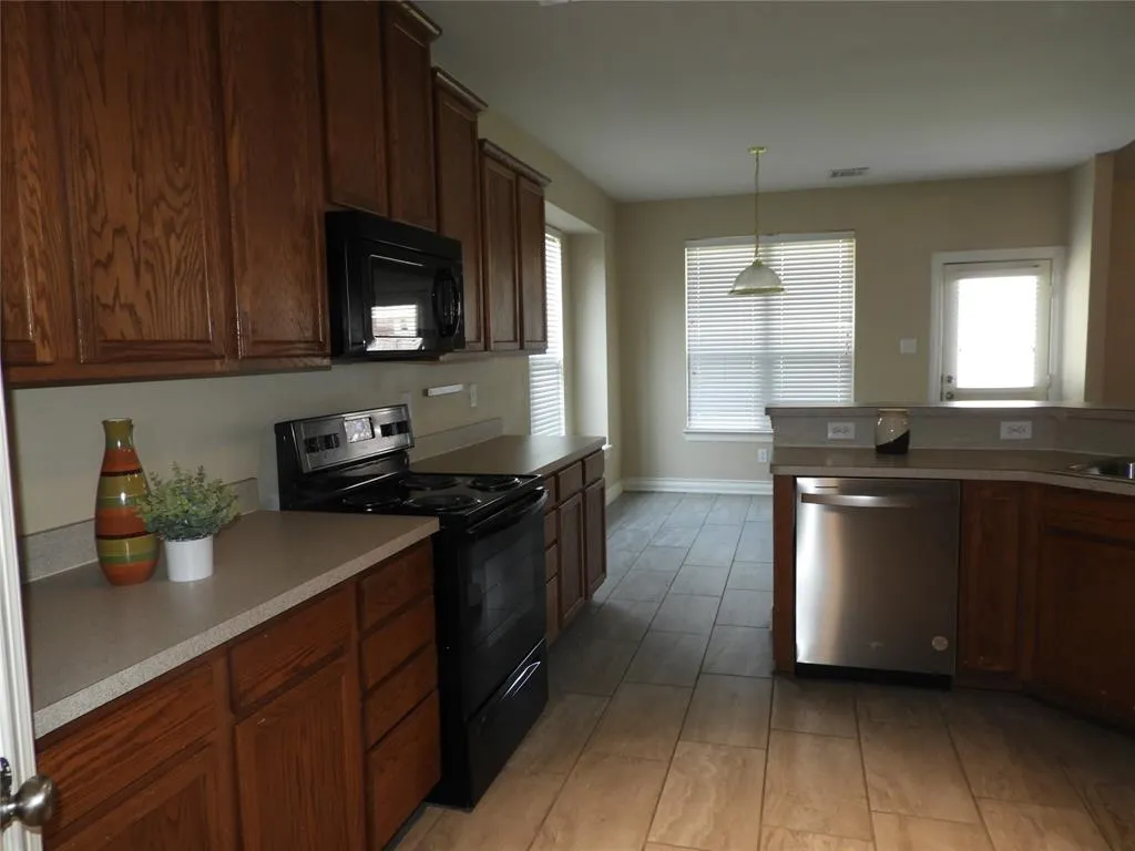 5812 Quicksilver Drive