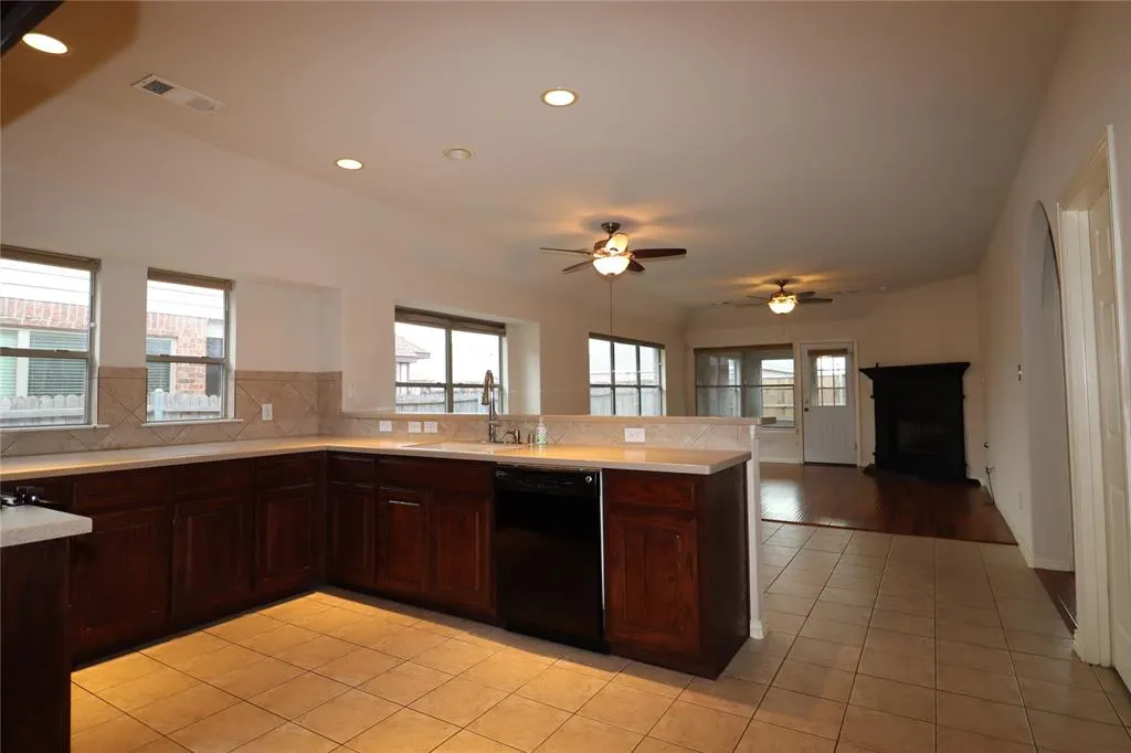 3014 Pinecrest Drive