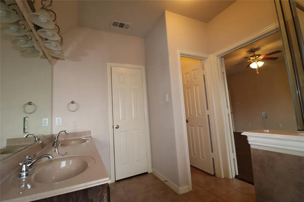 3014 Pinecrest Drive