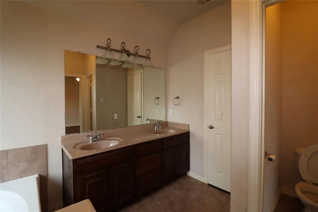 3014 Pinecrest Drive