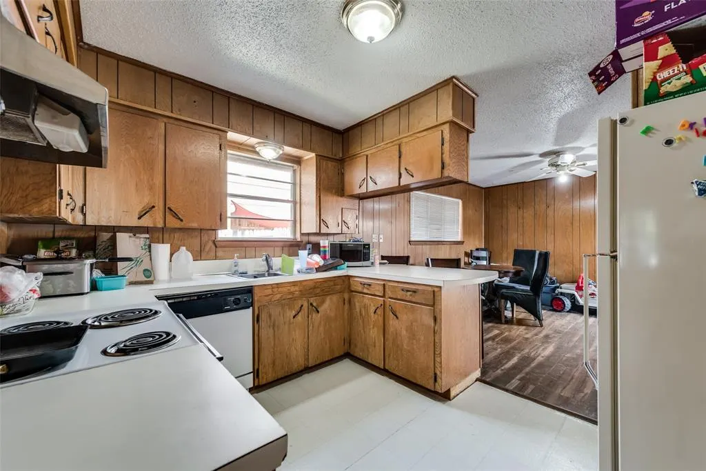 12816 & 12818 Pandora Drive