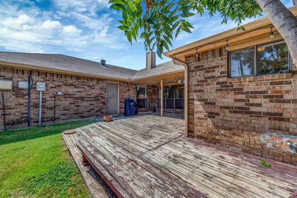 5036 Frontier Lane