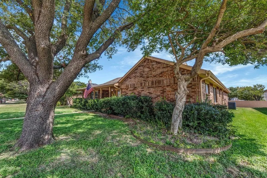 5036 Frontier Lane