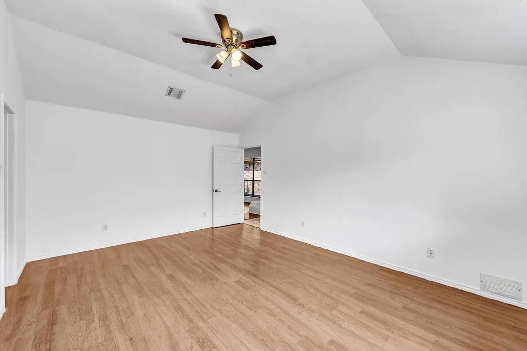 5036 Frontier Lane