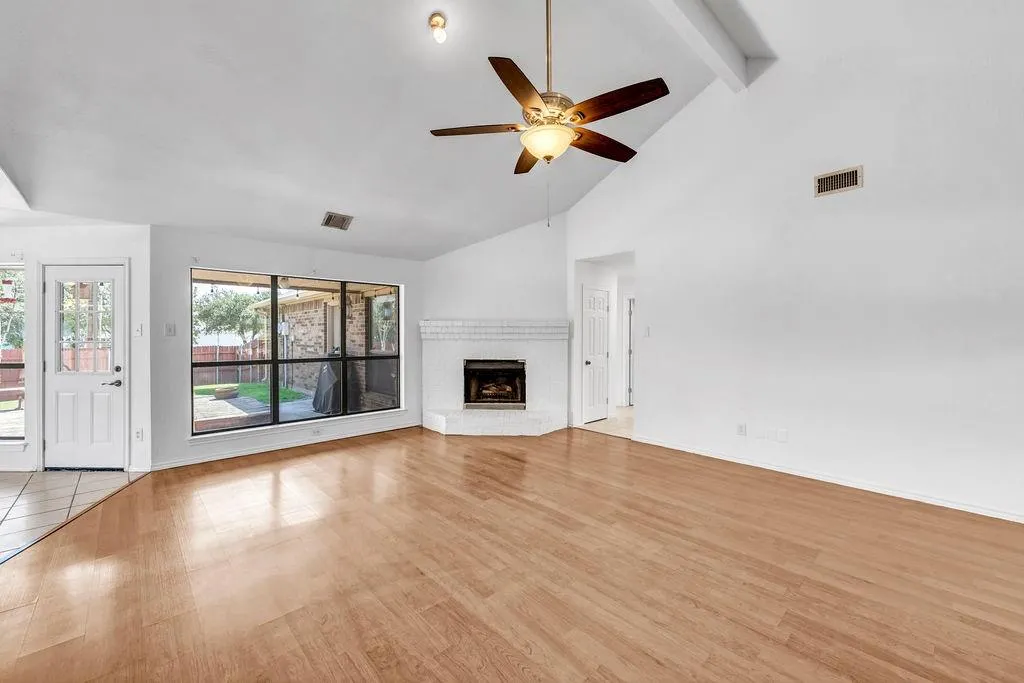 5036 Frontier Lane