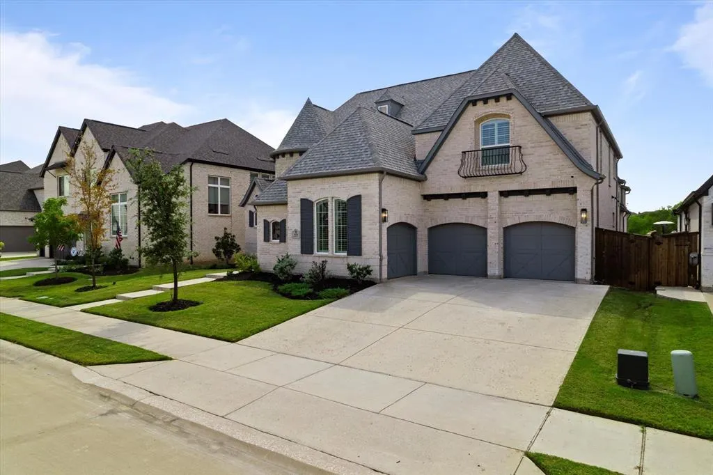 1620 Sterling Court