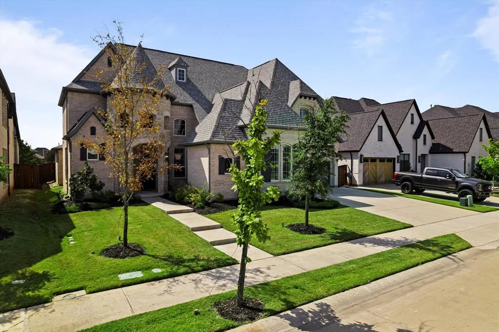 1620 Sterling Court