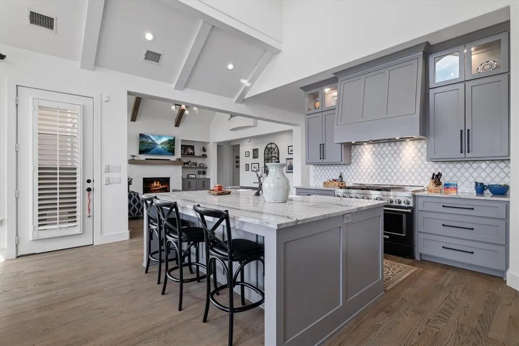 1620 Sterling Court