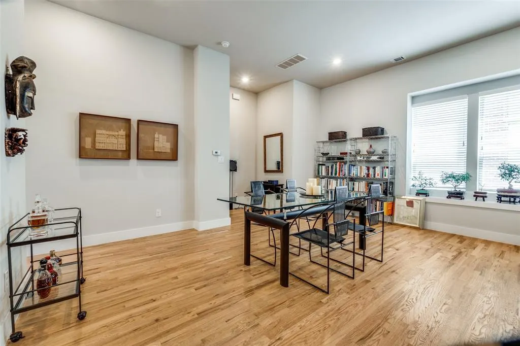 5608 Lindell Avenue, #3