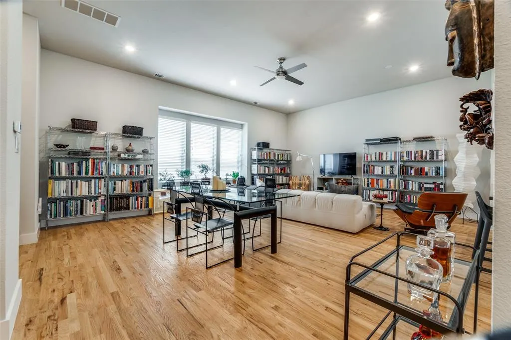 5608 Lindell Avenue, #3