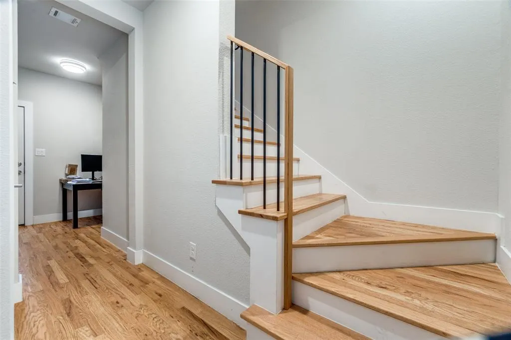 5608 Lindell Avenue, #3