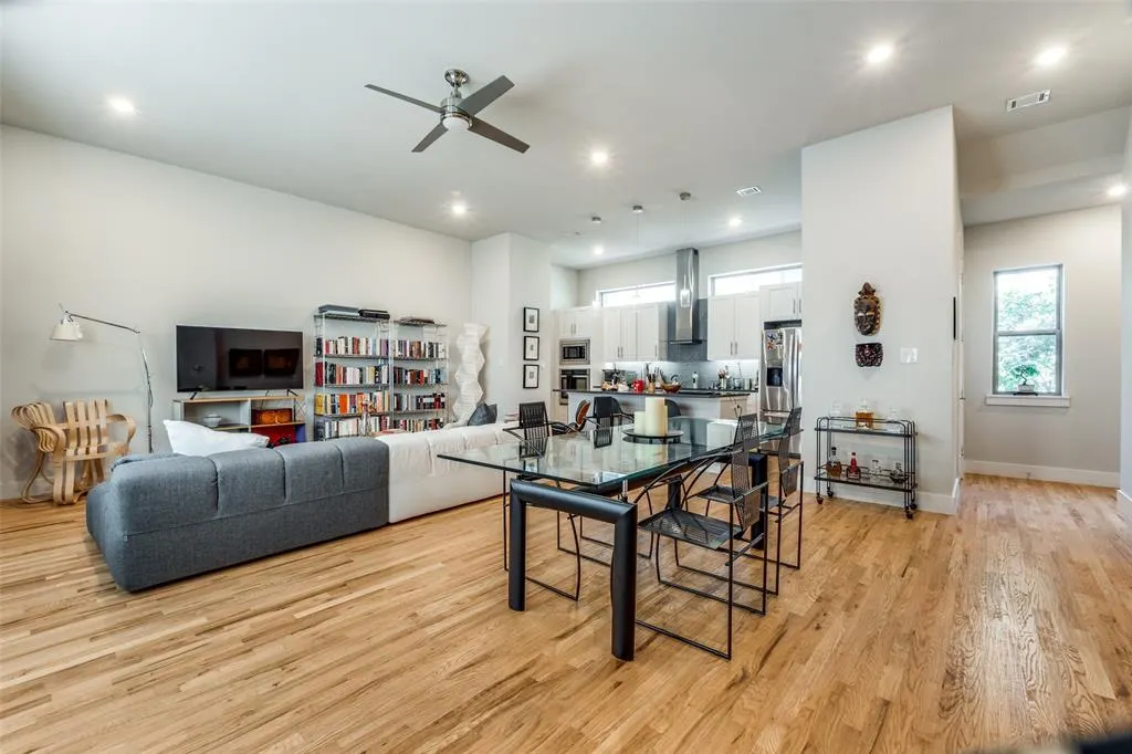 5608 Lindell Avenue, #3