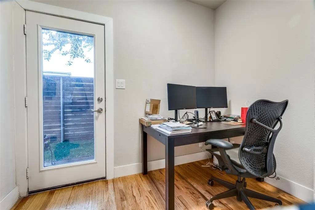 5608 Lindell Avenue, #3