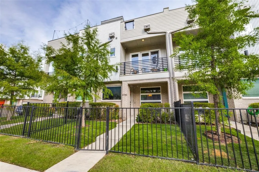 4785 Asher Place
