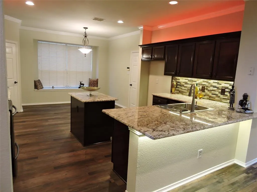 4309 Sahara Lane