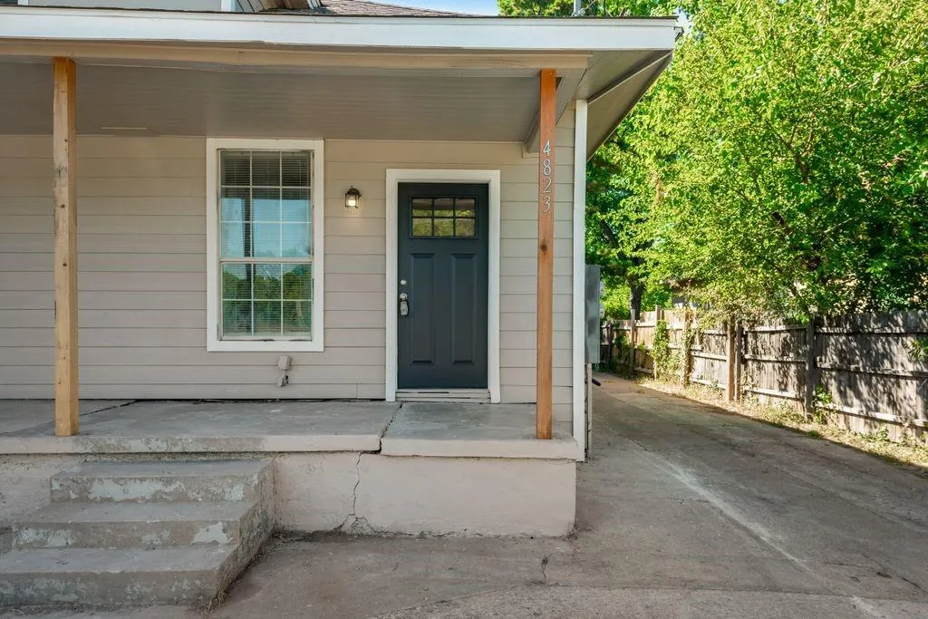 4823 Ash Lane