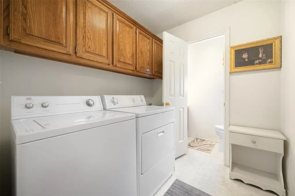 3308 Horseshoe Drive