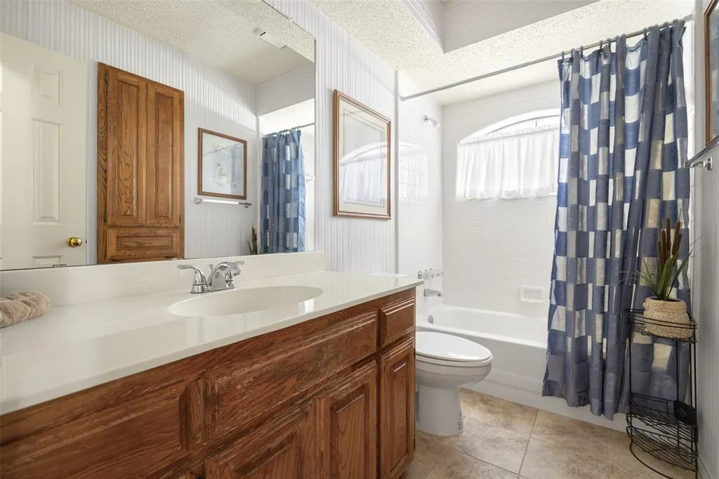 3308 Horseshoe Drive