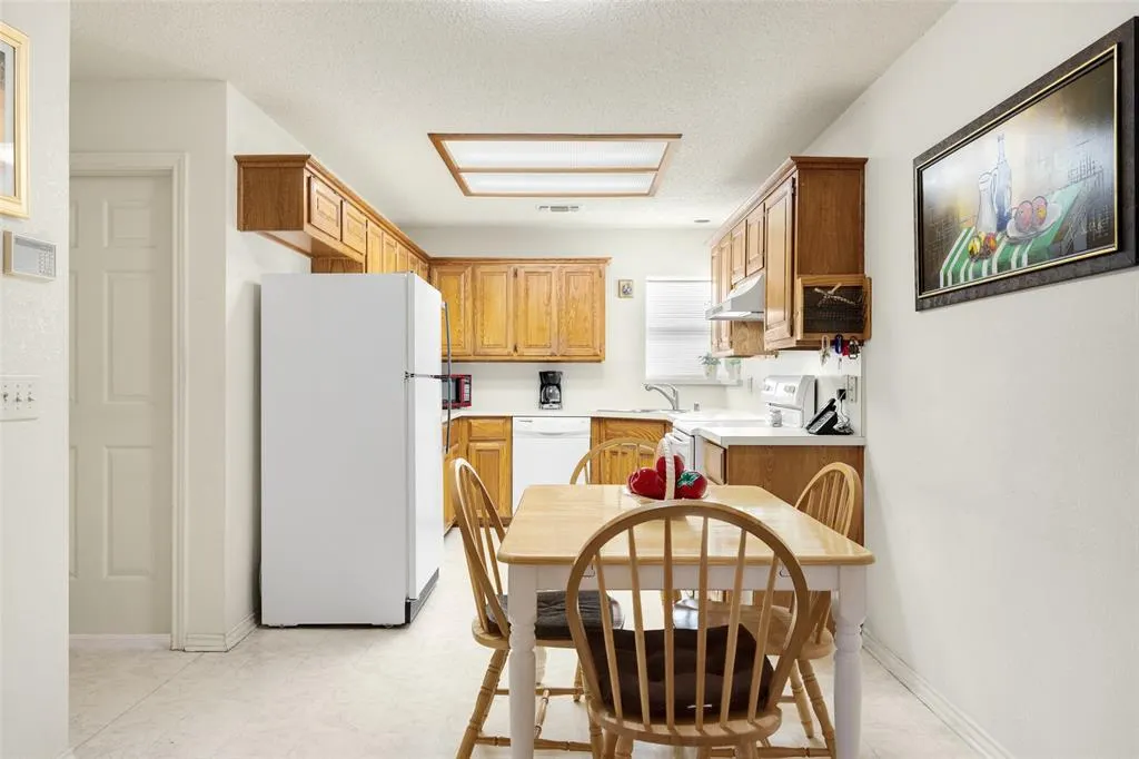3308 Horseshoe Drive