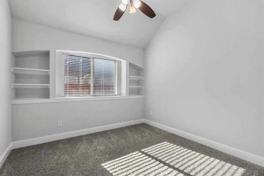 1609 Emerald Tree Place