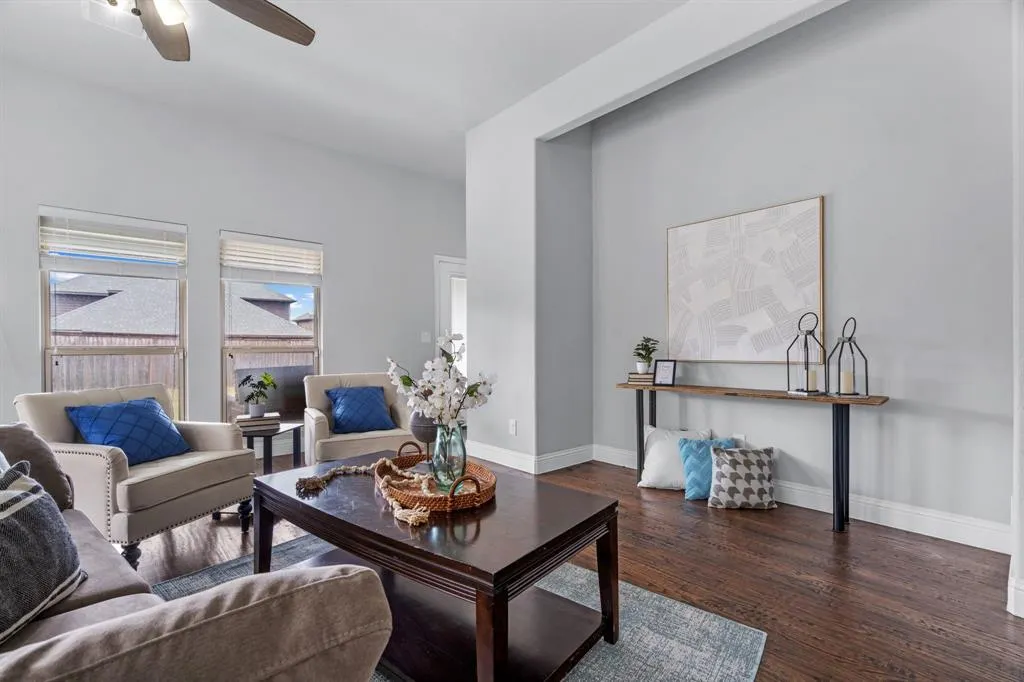 1609 Emerald Tree Place