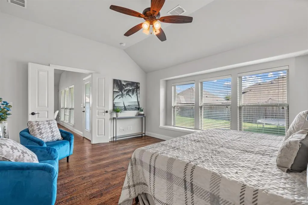 1609 Emerald Tree Place