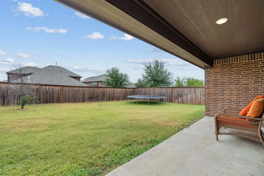 1609 Emerald Tree Place
