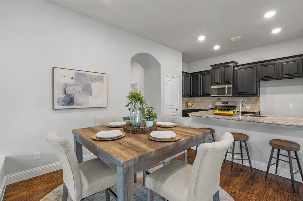 1609 Emerald Tree Place