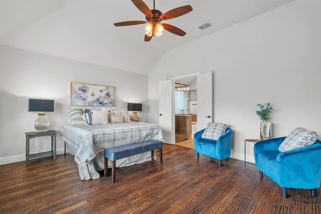 1609 Emerald Tree Place